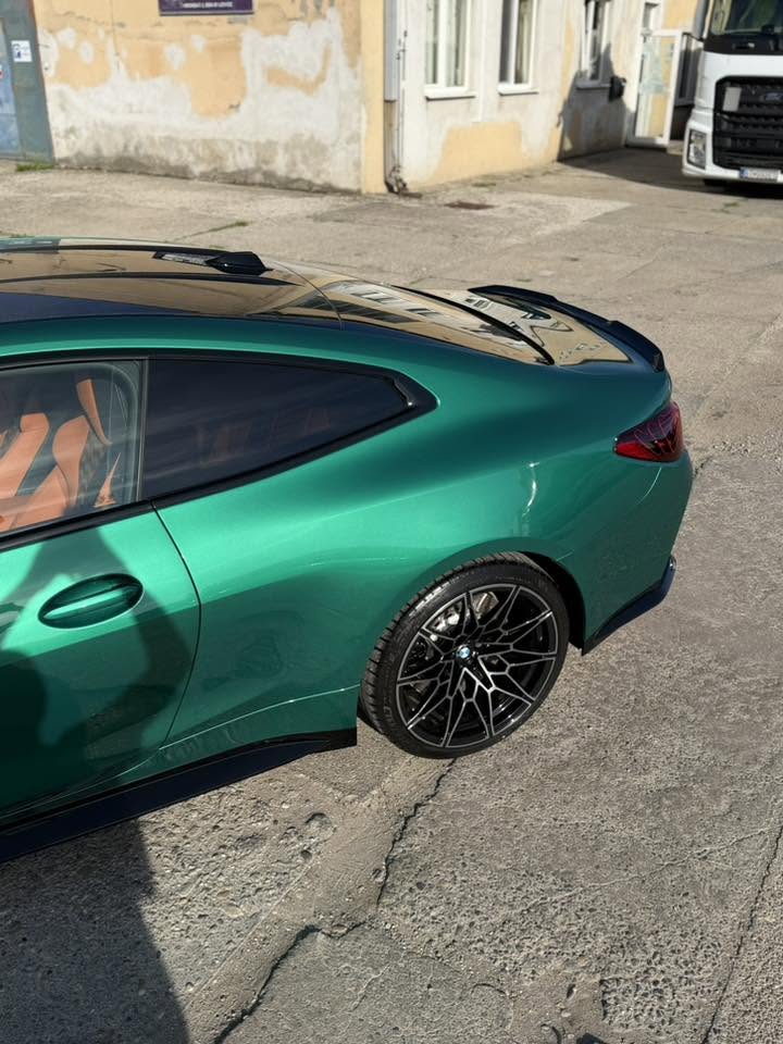 PPF – BMW M4 G82 zadná časť z hora, strecha a krídlo